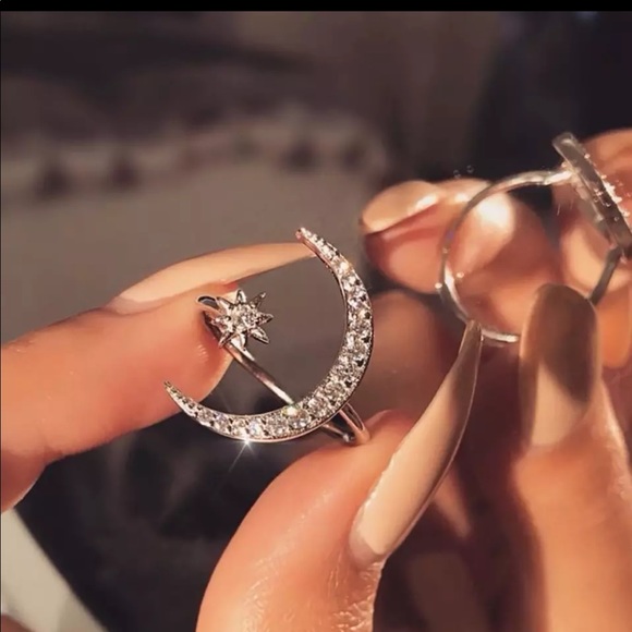 925 Sliver Adjustable Moon Star Ring - Picture 3 of 3